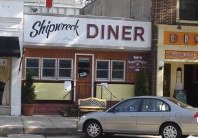 Long Island Blogger: Shipwreck Diner