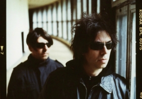 Echo & The Bunnymen reveal ‘Meteorites’ release dates, announce tour of U.K., Europe