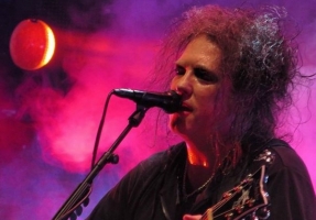 Video: The Cure digs out ‘2 Late,’ ‘Harold and Joe’ for massive 45-song London set