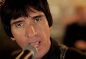 Johnny Marr premieres video for ‘Easy Money’ — first single off ‘Playland’ LP